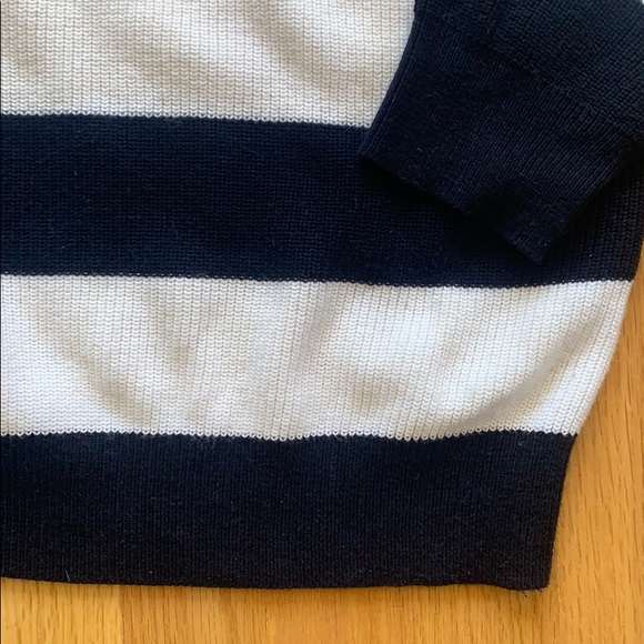 Uniqlo striped Sweater - Picture 4 of 4